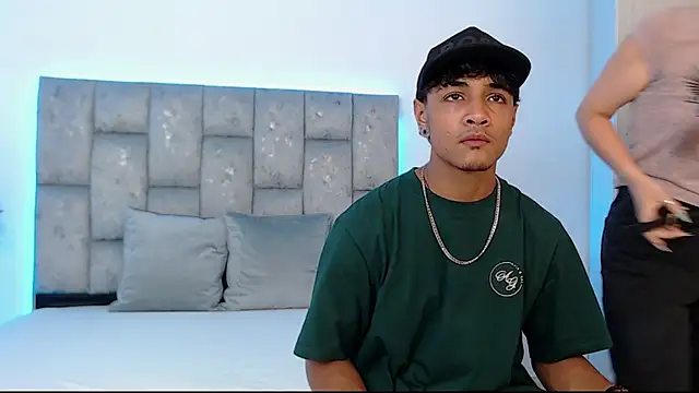 Snapshot of SweetAndSinful chatting on 20, 10, 2025 SweetAndSinful online show from 20, 10, 2025