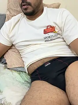 Handsome8677 online show from 15, 2, 2026