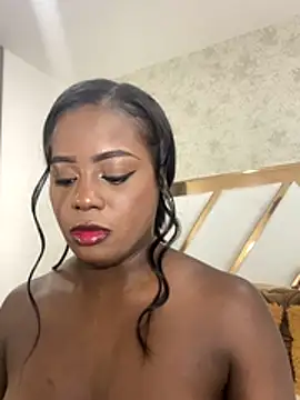 Snapshot of EmiParks chatting on 1, 12, 2025 EmiParks online show from 1, 12, 2025