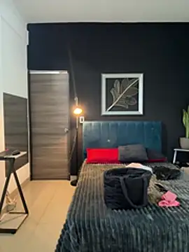 Snapshot of valentina_herrrera chatting on 28, 4, 2026 valentina herrrera online show from 28, 4, 2026