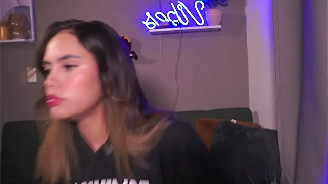 Snapshot of adahara_miller17 chatting on 19, 11, 2025 adahara miller17 online show from 19, 11, 2025