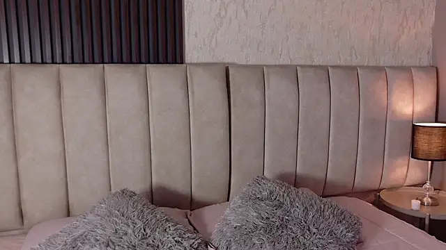 Aaron Eze online show from 7, 1, 2026