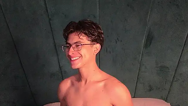 Aaron Eze online show from 3, 3, 2026