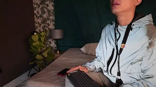 Aaron Eze online show from 30, 3, 2026