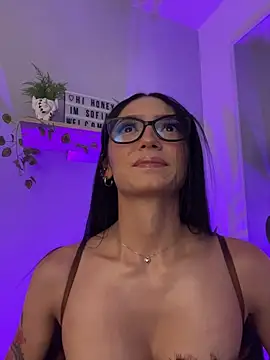 Im sofiaaa online show from 20, 6, 2026