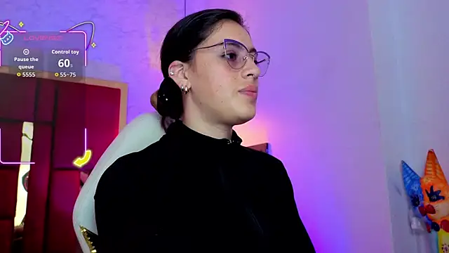 moon winy online show from 23, 5, 2026
