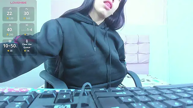 AdelaidaManson18 online show from 7, 11, 2025