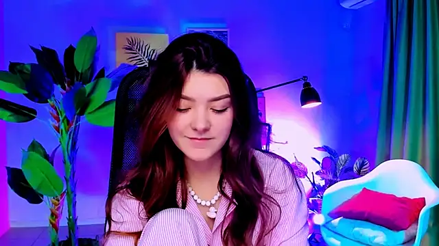 Snapshot of AnaSteisher chatting on 22, 11, 2025 AnaSteisher online show from 22, 11, 2025