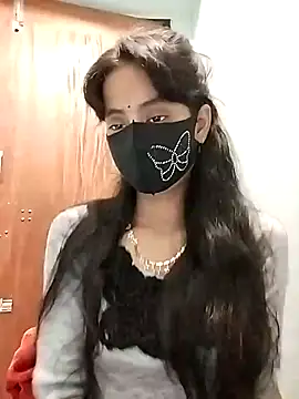 Snapshot of Ratri-Biswas chatting on 9, 1, 2026 Ratri-Biswas online show from 9, 1, 2026