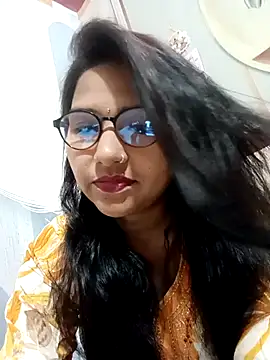 Vanshika1432 online show from 21, 10, 2025