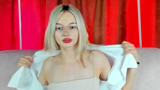 Snapshot of AlessaKiss chatting on 4, 3, 2026 AlessaKiss online show from 4, 3, 2026