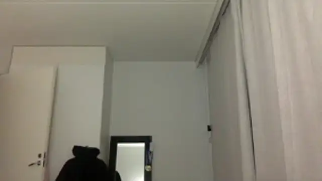 Snapshot of Klooni chatting on 30, 11, 2025 Klooni online show from 30, 11, 2025