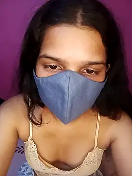 Lovely Queennn online show from 17, 10, 2025