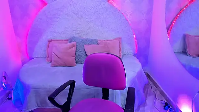 Snapshot of valentina_clk chatting on 6, 3, 2026 valentina clk online show from 6, 3, 2026