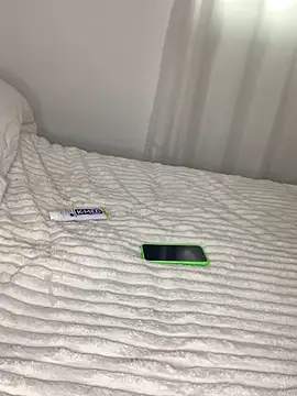 Snapshot of leozin01 chatting on 2, 12, 2025 leozin01 online show from 2, 12, 2025