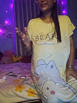 Snapshot of Desi_Maya69 chatting on 13, 5, 2026 Desi Maya69 online show from 13, 5, 2026