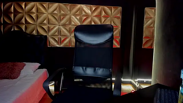 lovenatasha  online show from 30, 10, 2025