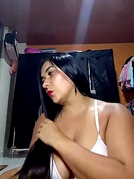 Kymberlaury online show from 26, 4, 2026