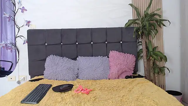 sharon ivanna12 online show from 10, 11, 2025