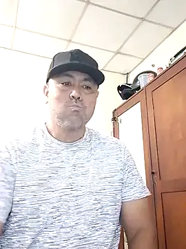 Elchino82-80 online show from 18, 10, 2025