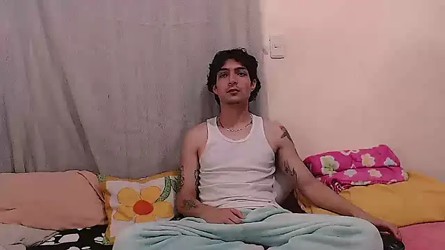 Snapshot of Gaia_16 chatting on 7, 2, 2026 Gaia 16 online show from 7, 2, 2026