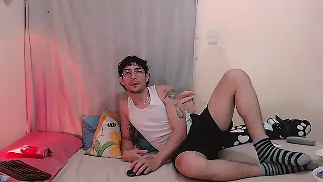 Snapshot of Gaia_16 chatting on 17, 2, 2026 Gaia 16 online show from 17, 2, 2026