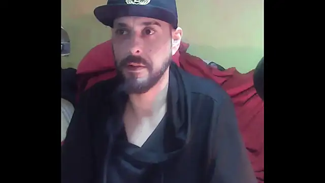 Snapshot of aleytoni chatting on 4, 11, 2025 aleytoni online show from 4, 11, 2025