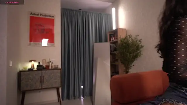 Pheromoon online show from 3, 2, 2026