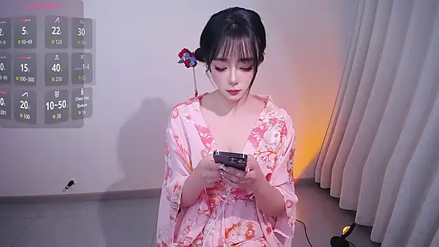 Snapshot of Kinadolly chatting on 12, 5, 2026 Kinadolly online show from 12, 5, 2026