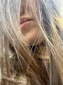 KiraSunshine online show from 30, 3, 2026