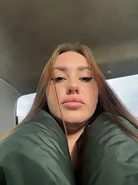 KiraSunshine online show from 19, 4, 2026