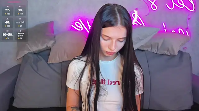 Eva Mayers online show from 10, 11, 2025