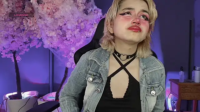 Navier   online show from 24, 10, 2025