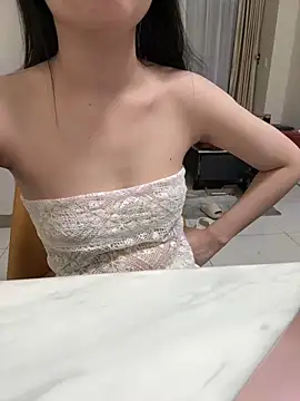 Minhee22 online show from 8, 11, 2025