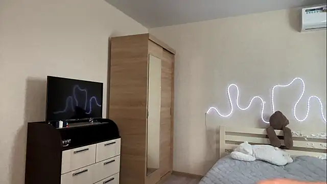 MyraLitterers online show from 3, 4, 2026