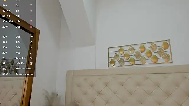 lucia lorenz online show from 6, 1, 2026