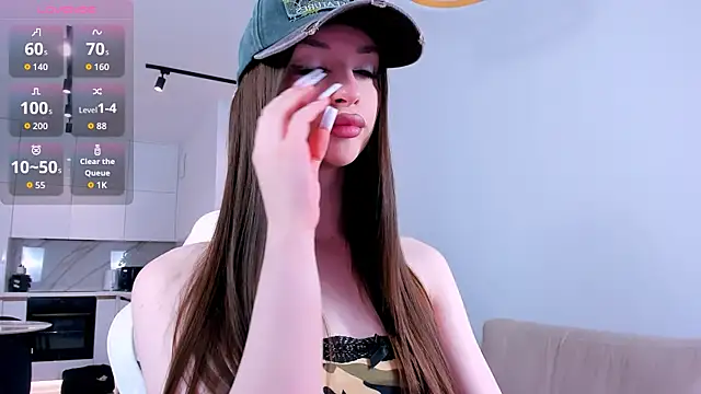 Snapshot of khloeforever chatting on 19, 1, 2026 khloeforever online show from 19, 1, 2026