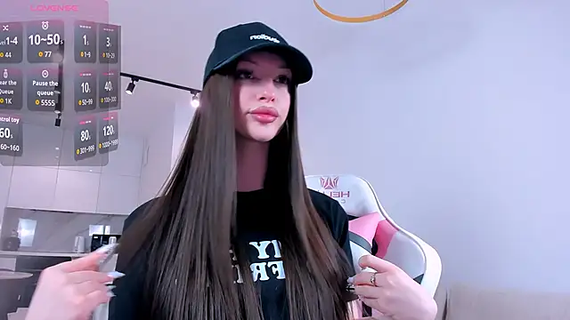 Snapshot of khloeforever chatting on 4, 2, 2026 khloeforever online show from 4, 2, 2026