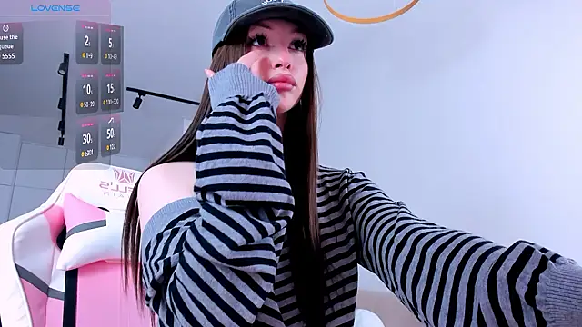 Snapshot of khloeforever chatting on 28, 2, 2026 khloeforever online show from 28, 2, 2026