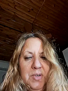 Snapshot of JennyInVegas chatting on 20, 10, 2025 JennyInVegas online show from 20, 10, 2025