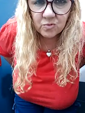 Snapshot of JennyInVegas chatting on 26, 11, 2025 JennyInVegas online show from 26, 11, 2025