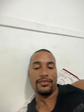 Snapshot of casalbrhot25 chatting on 26, 10, 2025 casalbrhot25 online show from 26, 10, 2025