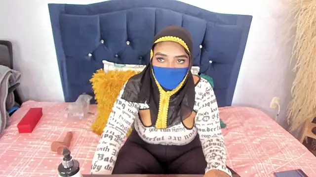 Inaya Khalifa online show from 29, 11, 2025