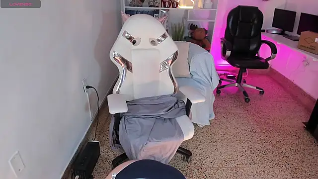 Dakota jhons1 online show from 14, 12, 2025