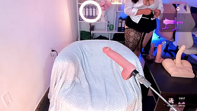 Dakota jhons1 online show from 16, 1, 2026