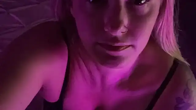 jvixen92 online show from 20, 10, 2025