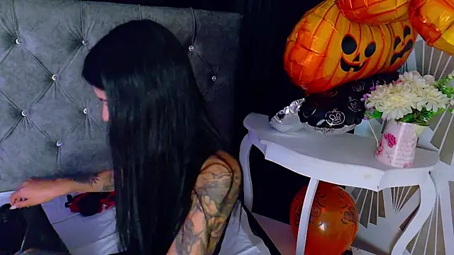 Scarlett Keller online show from 29, 10, 2025