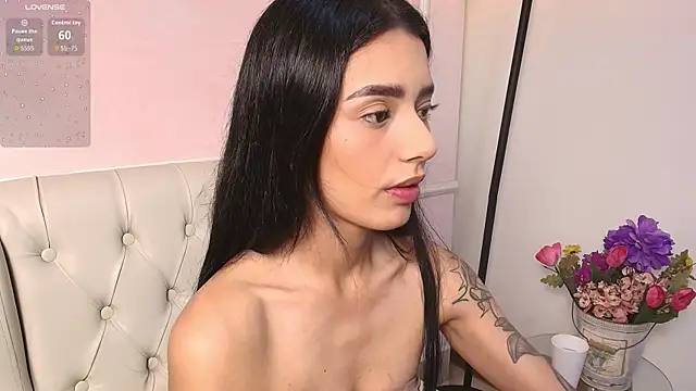 Scarlett Keller online show from 5, 12, 2025