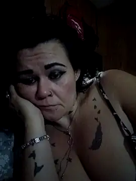 ravenlove1986 online show from 22, 10, 2025