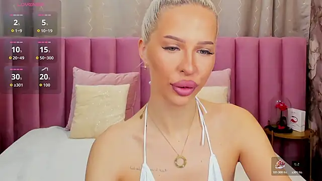 KailaCrystall online show from 6, 11, 2025